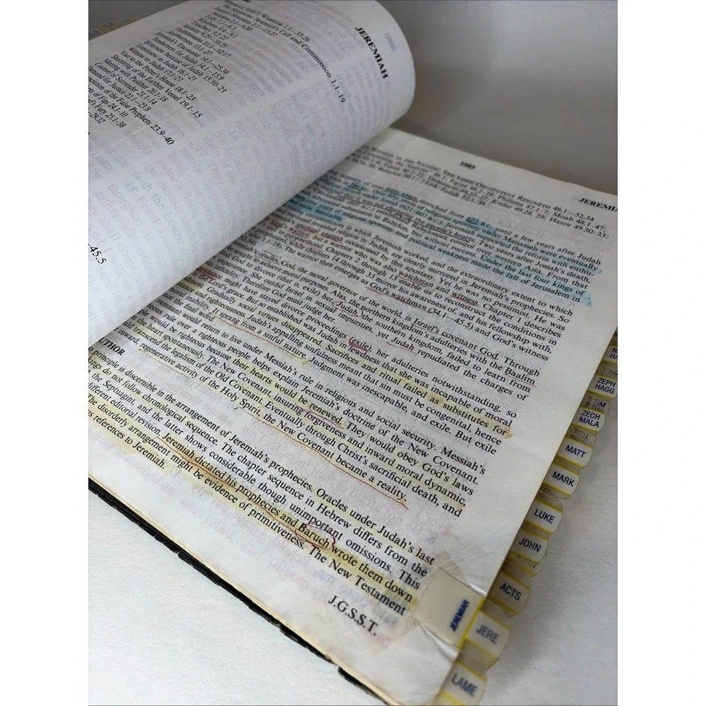 The King James Red Letter Bible In Touch Ministries Study Edition, W/‎ Dividers